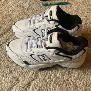 NEW BALANCE 452 SNEAKERS